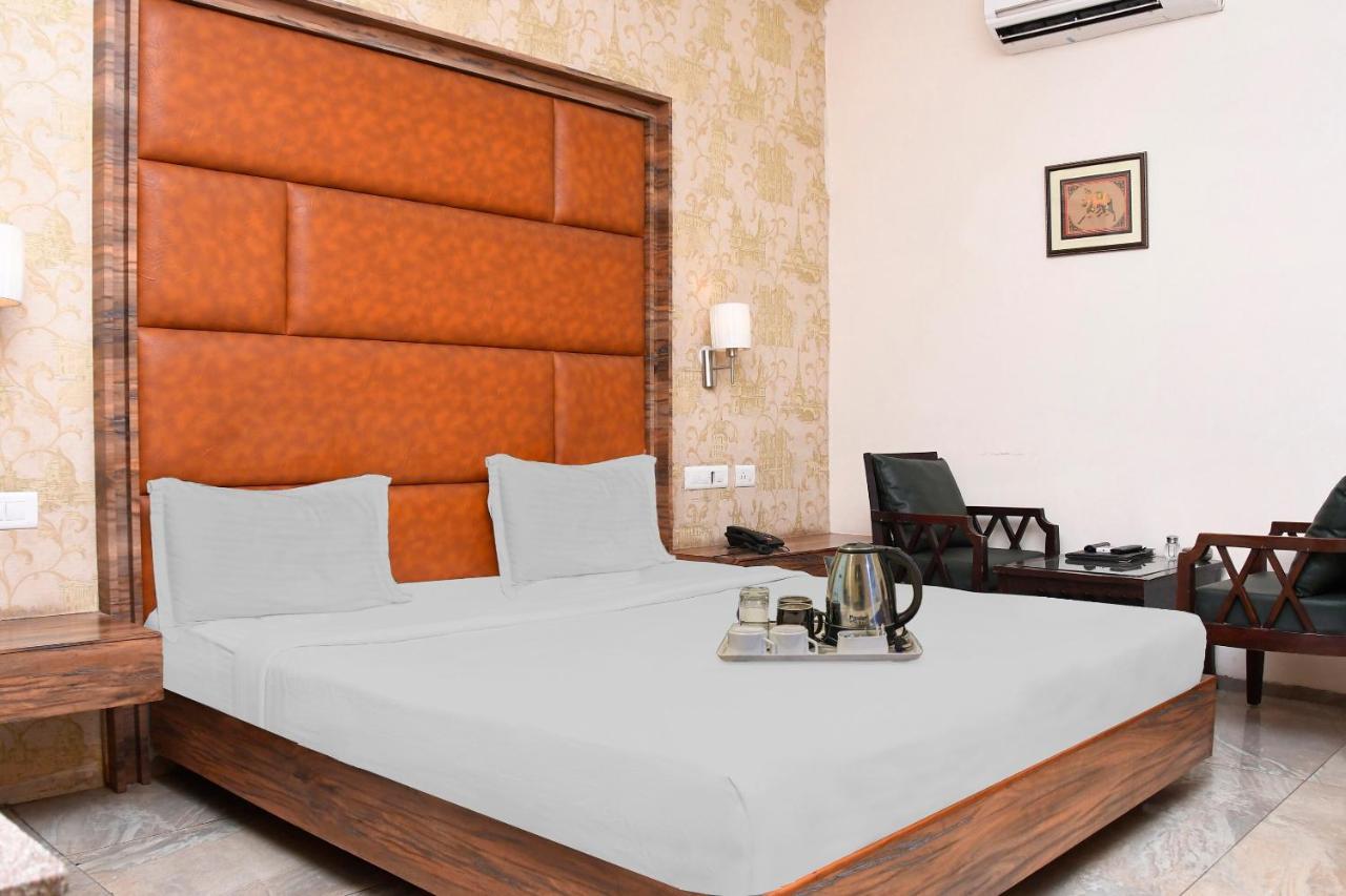 Townhouse 900 Hotel Surya Palace Bhilai Exterior foto