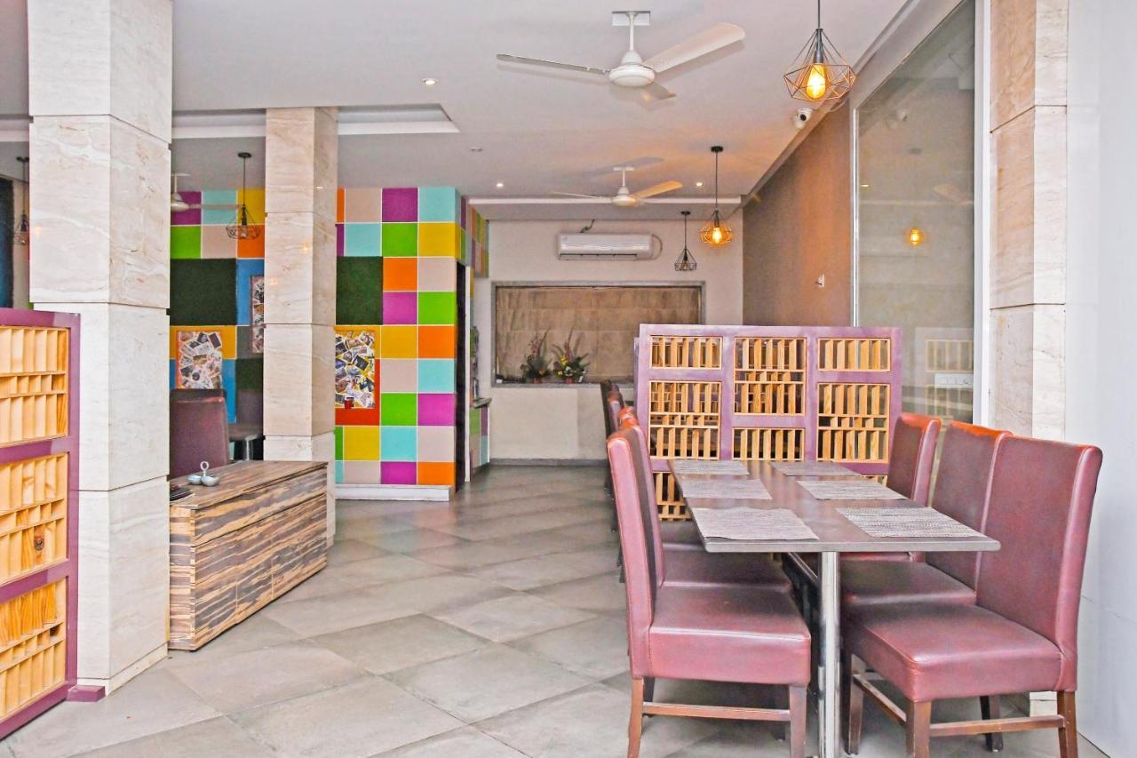Townhouse 900 Hotel Surya Palace Bhilai Exterior foto